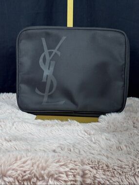 Authentic Yves Saint Laurent YSL Beauté Black Nylon Cosmetic Case